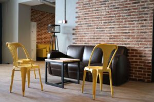 Wake Up escape game à Lyon Confluence — espace d'accueil convivial pour team building et anniversaires